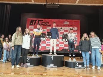 Juan González Sanz logra su cuarta victoria consecutiva en el Circuito Provincial de BTT tras una intensa carrera bajo la lluvia