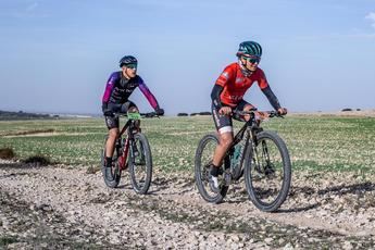 Lucía Navarro se corona campeona del XVII Circuito de BTT