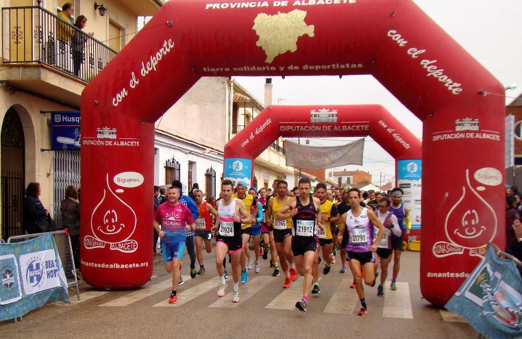 Más de 900 atletas tomarán el próximo domingo la salida en la X Carrera Popular de Fuentealbilla