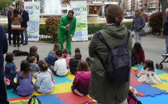 Día del Libro también se celebró en Albacete en el Bulevar de Isabel la Católica