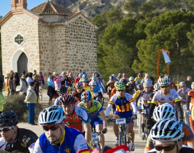 La Peña Mountain Bike Caudete prepara ya su tradicional 'Carrera del Pavo'
