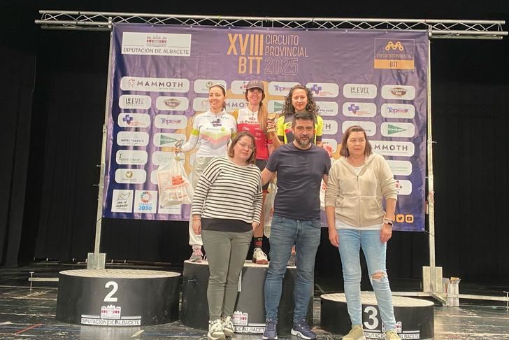 Iván Carrasco y Rosario Alacid ganaron en la XII Marcha BTT de Casas de Juan Núñez