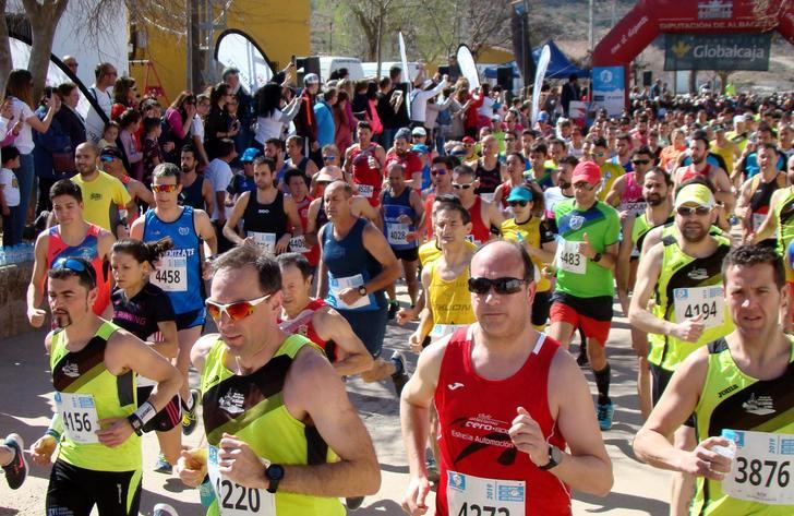 Casi 1.000 atletas participarán este domingo en la XII Carrera Popular de Fuentealbilla