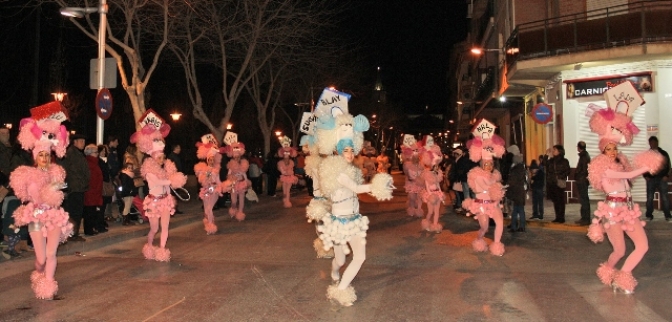 Más de un millar de máscaras en el Carnaval 2016 de La Roda