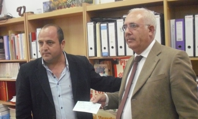 Cáritas de Hellín recibe el dinero del festival taurino celebrado hace unos días