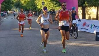 Eva Moreno, que repitió triunfo, y Óscar Víllora, ganadores de los 10K de Minaya