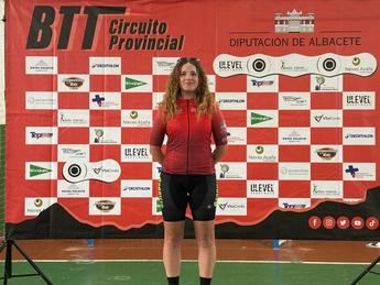 Javier González Sanz y Almudena Jiménez Martínez triunfan en la VI BTT ‘La Nación’ de El Bonillo