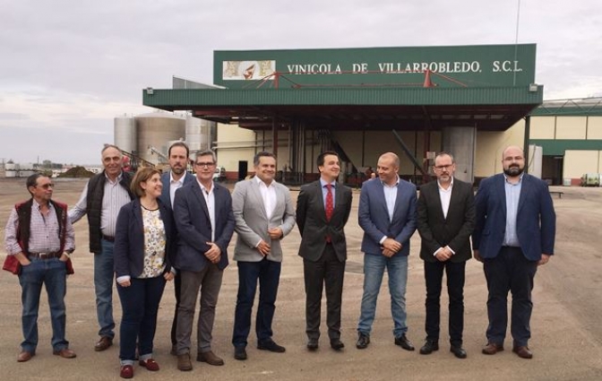 La Cooperativa Vinícola de Villarrobledo, ejemplo de cooperativa unida a los agricultores y la vid