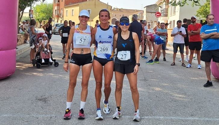 Las tres primeras de la Carrera Popular de Minaya.