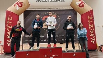 Jesús Ángel Rodríguez establece un nuevo récord local en la Vuelta a la Peña de San Blas de Elche de la Sierra