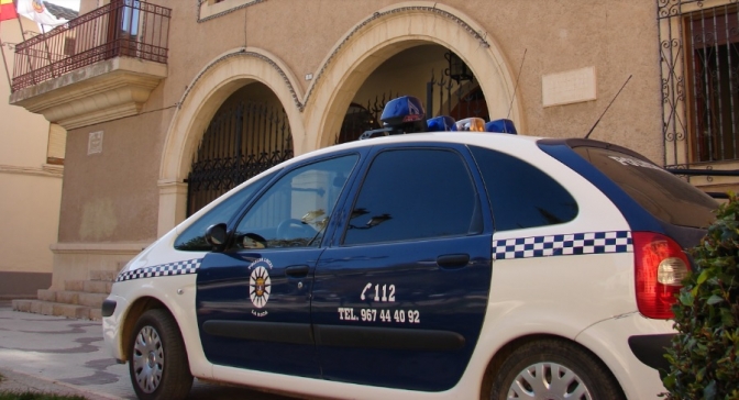 Controles de velocidad en La Roda para concienciar a los conductores de los riesgos