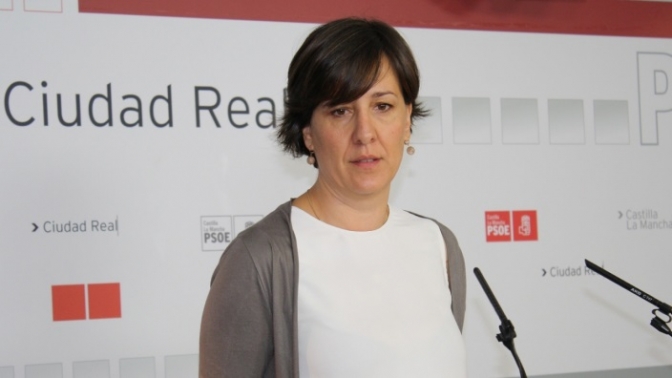 Blanca Fernández (PSOE) lamenta que C-LM encabece el ranking de las regiones más pobres de España y que la Dependencia haya retrocedido hasta niveles de 2008