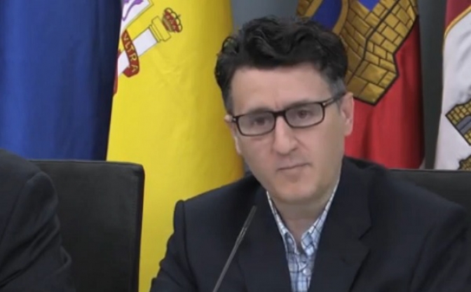 Pedro Soriano denuncia otro “despilfarro” por el “sobresueldo” de la directora de Recursos Humanos y acusa a Ganemos de haberla impuesto