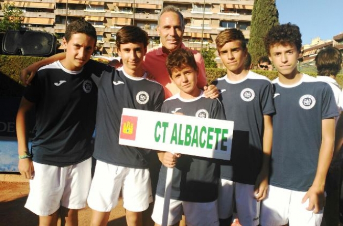 Los tenistas de Albacete debutan en el Campeonato de España infantil en Barcelona