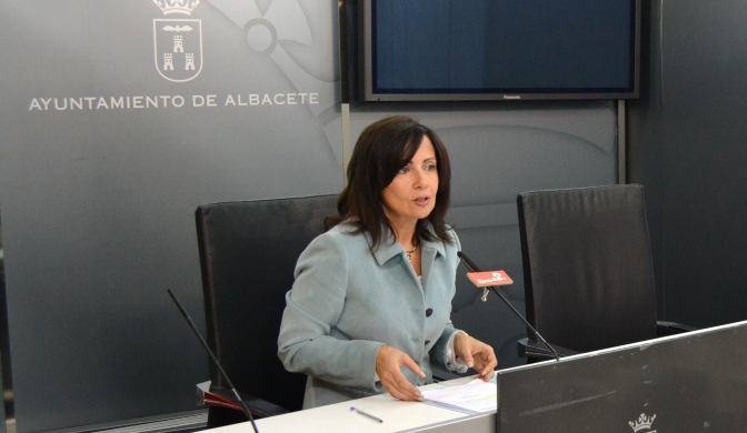 Carmen Oliver (PSOE) acusa a la alcaldesa de Albacete de no tener “compromiso” con la ciudad