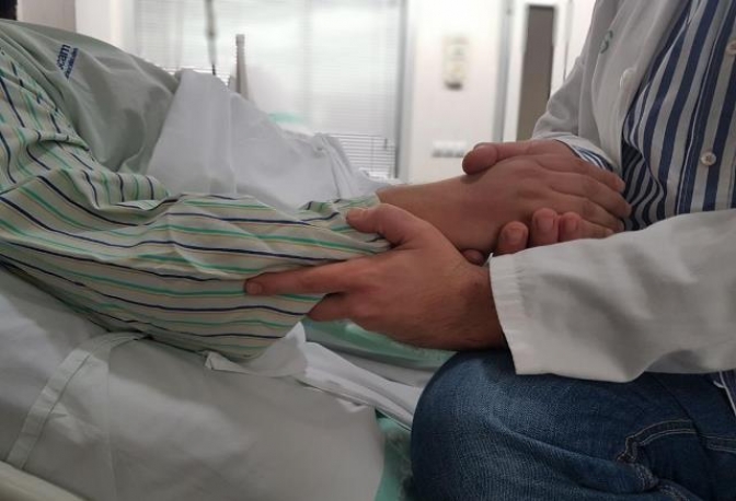 El Hospital de Villarrobledo acoge una jornada sobre experiencias y sensibilización de cuidados paliativos