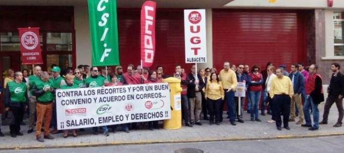 CCOO Albacete califica de éxito el primer día de paros en Correos