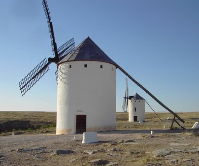 Un grupo de trabajo solicitará que la UNESCO declare Patrimonio de la Humanidad los molinos de Campo de Criptana