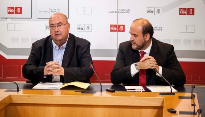 El PSOE pide la dimisión de Gil-Ortega y que se paralicen las obras hasta que no se garantice la seguridad del silo