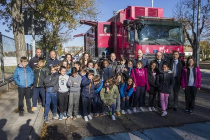 El Gobierno de Castilla-La Mancha da a conocer a 2.700 niños el uso responsable del teléfono de emergencias 112