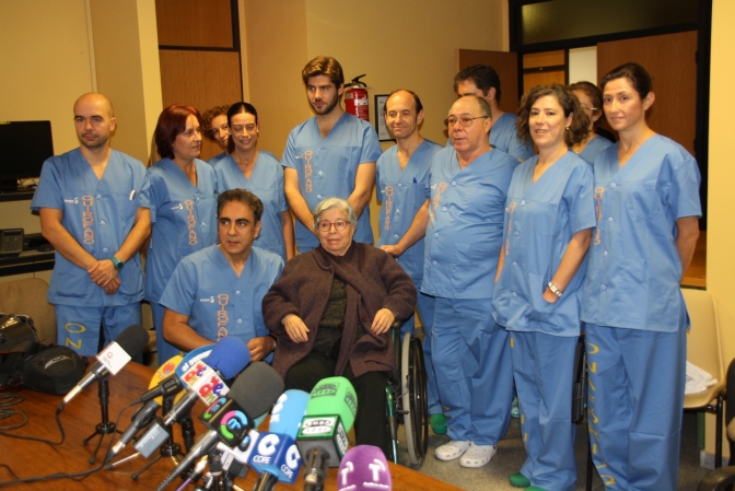 El hospital de Alcázar realiza el segundo trasplante de saco cristaliniano de cadáver que se hace en el mundo