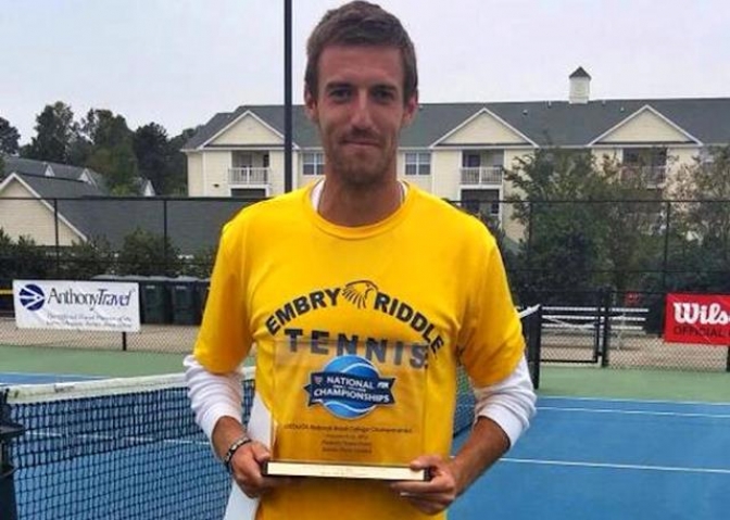 El albaceteño Jaime Sánchez Cañamares gana el título de la universidad americana de Embry Riddle