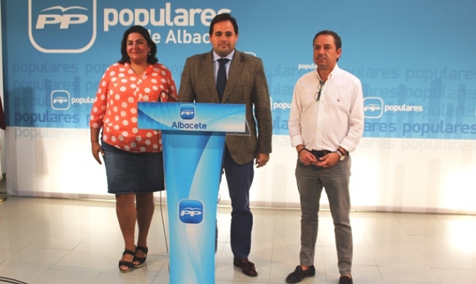 Núñez (PP) achaca “la derrota de Page en las primarias socialistas a sus pactos con Podemos y su dedicación a los líos internos del PSOE”