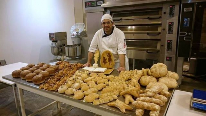 Miguel Sahuqillo, maestro panadero artesano, realiza en Albacete una cata de panes de autor