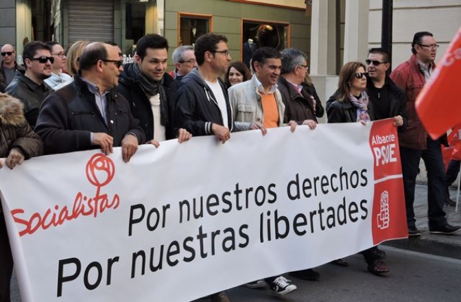 Mañana de manifestaciones en Albacete, contra los recortes del PP y contra el congreso de tauromaquia