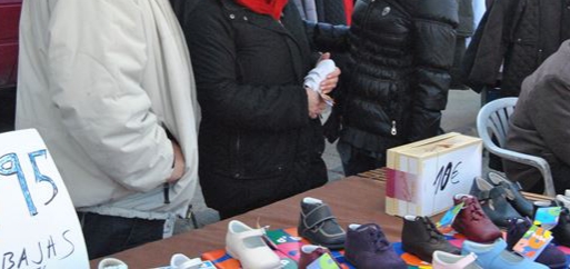 Dos personas detenidas por vender prendas falsificadas en el mercadillo de 'Los Invasores' de Albacete