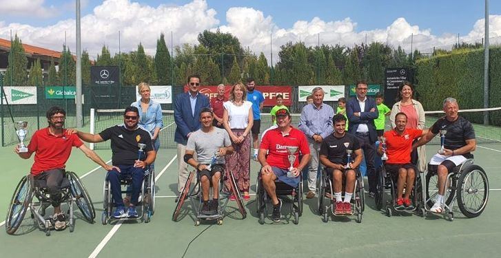 El sevillano Arturo montes repite victoria y se adjudica su tercer Trofeo ciudad de Albacete de tenis en silla de ruedas