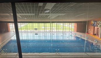 Inscripciones abiertas del 15 al 26 de septiembre para los cursos de natación en la piscina de Hellín
