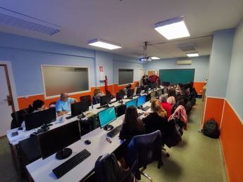 El Ayuntamiento de Hellín presenta el Informe de Formación 2025: un compromiso con la capacitación profesional