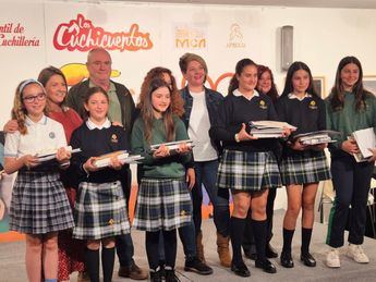 Más de 100 niños participan en el certamen que promueve la cultura de la cuchillería a través de relatos creativos