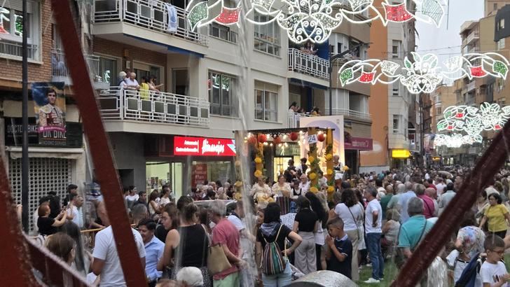 Albacete da inicio a su Feria con una deslumbrante y multitudinaria Cabalgata