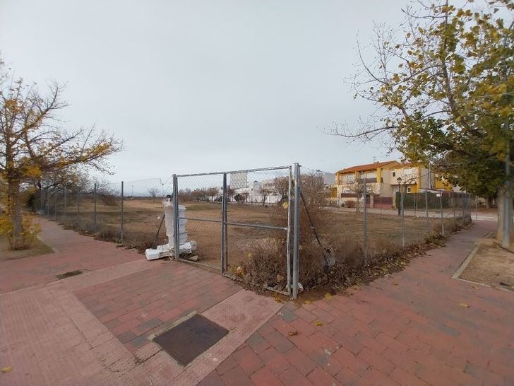 Aguas Nuevas contará con una nueva residencia para mayores con 80 plazas tras la cesión de un terreno municipal