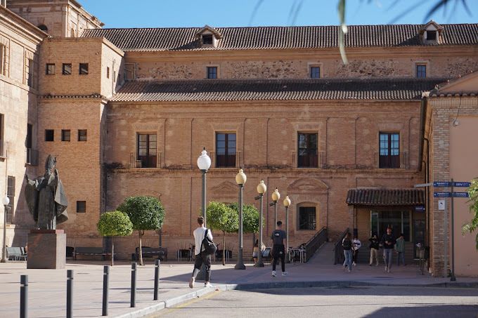 El ayuntamiento de Hellín y la UCAM firman un convenio de cooperación educativa