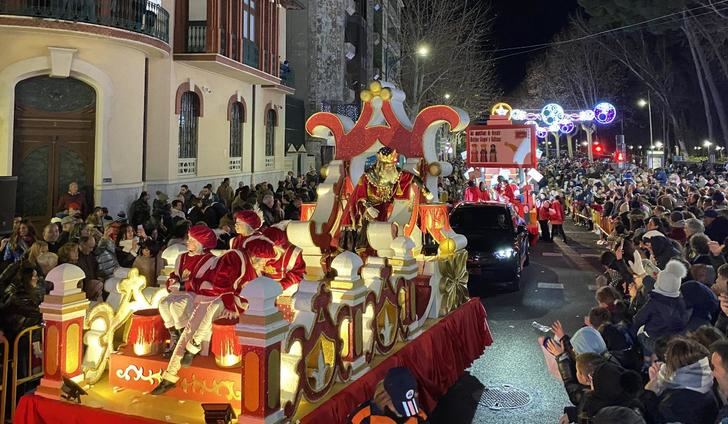 La Cabalgata de Reyes de Albacete congrega a 50.000 personas