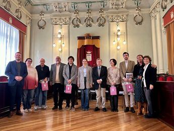 González de la Aleja recibe a los participantes del Concurso de Jóvenes Pianistas de Albacete