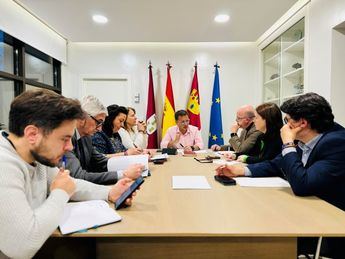 Serrano presenta el proyecto de Presupuestos municipales 2025 con enfoque en acción social y participación ciudadana