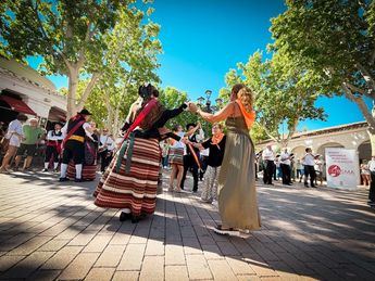Elena Serrallé celebra la Fiesta del Pasodoble en Albacete junto a la Banda Sinfónica Municipal