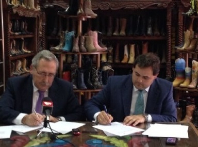 FICE y la Diputación de Albacete firman un convenio para fomentar la marca de calzado de Almansa