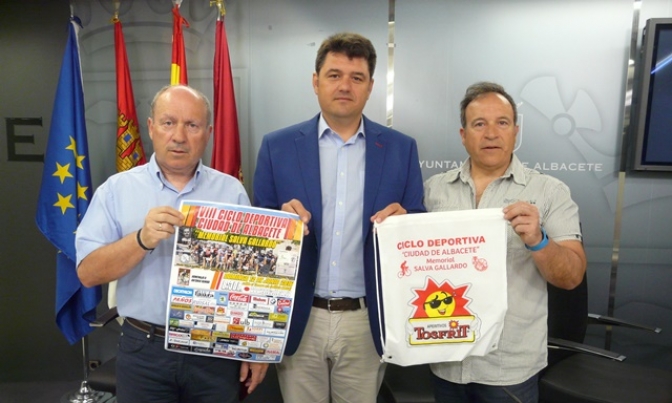 La VIII Ciclo-Turista Ciudad de Albacete ‘Memorial Salva Gallardo’ rendirá homenaje al ex ciclista Antonio Rumbo