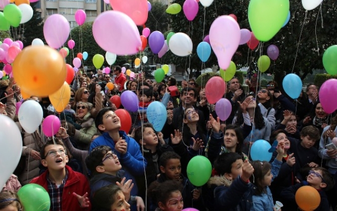 Albacete también conmemoró el Día Internacional del niño con cáncer, en la plaza del Altozano