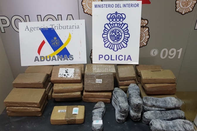 La Policía Nacional interviene 42 kilogramos de cocaína en un buque portacontenedores atracado en el puerto de Algeciras