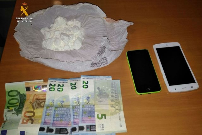 Detenido un hombre en Caudete (Albacete) que viajaba con 102 gramos cocaína
