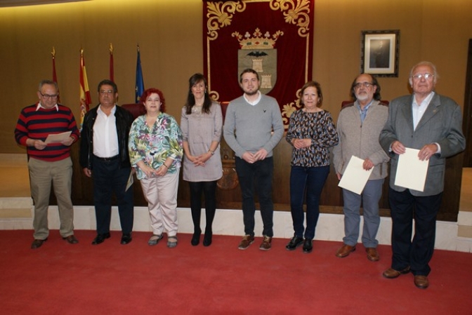 María Gil preside la entrega de premios del XVI Concurso Literario de Poesía y Prosa para Personas Mayores en Albacete
