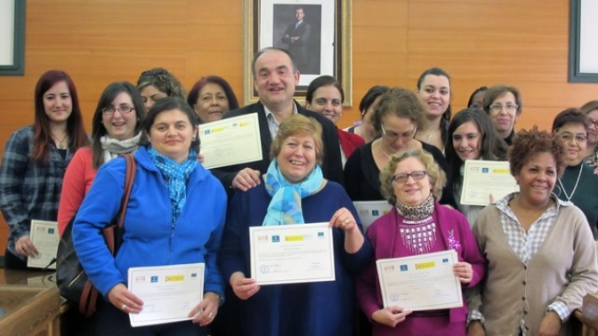 Clausura de los cursos de operaciones básicas de cocina y de industrias agroalimentarias, en Villarrobledo