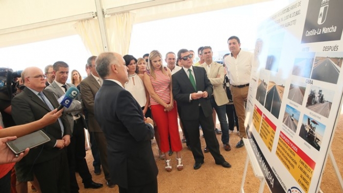 Inaugurado el nuevo tramo de carretera La Roda-Barrax mientras comienzan las obras en Nerpio