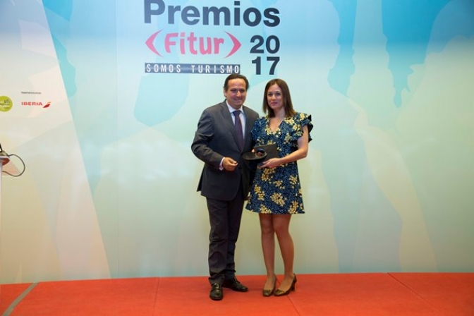 El Gobierno de Castilla-La Mancha recoge el premio al mejor stand en FITUR 2017 en reconocimiento al turismo